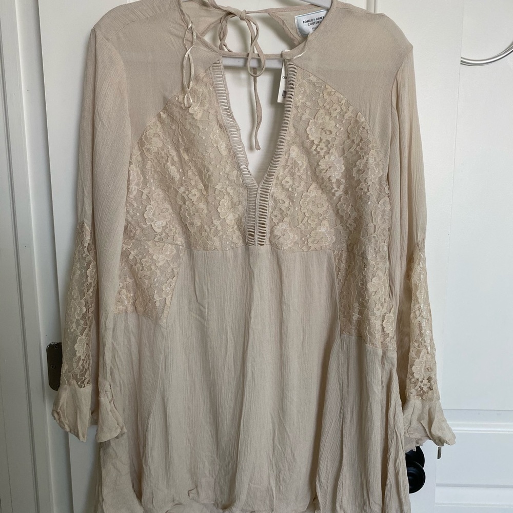 Romeo & Juliet Couture Cover Up Med NWT